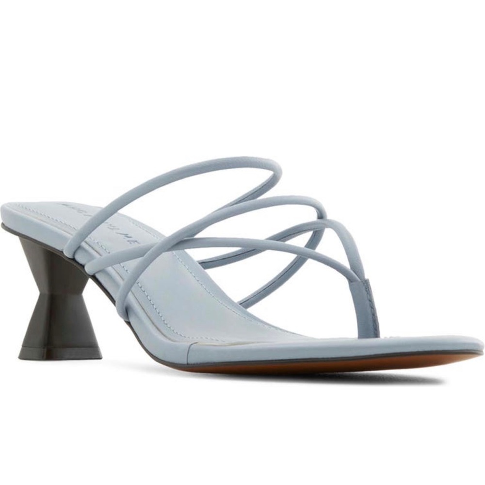 WHO WHAT WEAR Pearlina Sandals Light Blue US 8